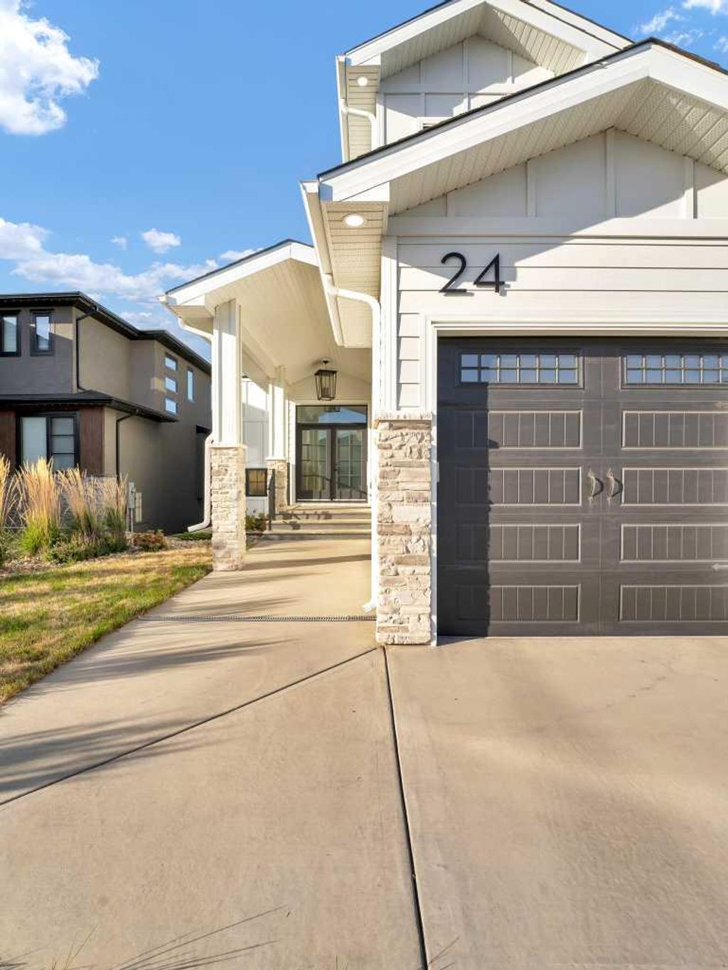Photo of 24 Coulee Ridge Drive SW, Medicine Hat, AB T1B 0T3 (MLS # A2328436)