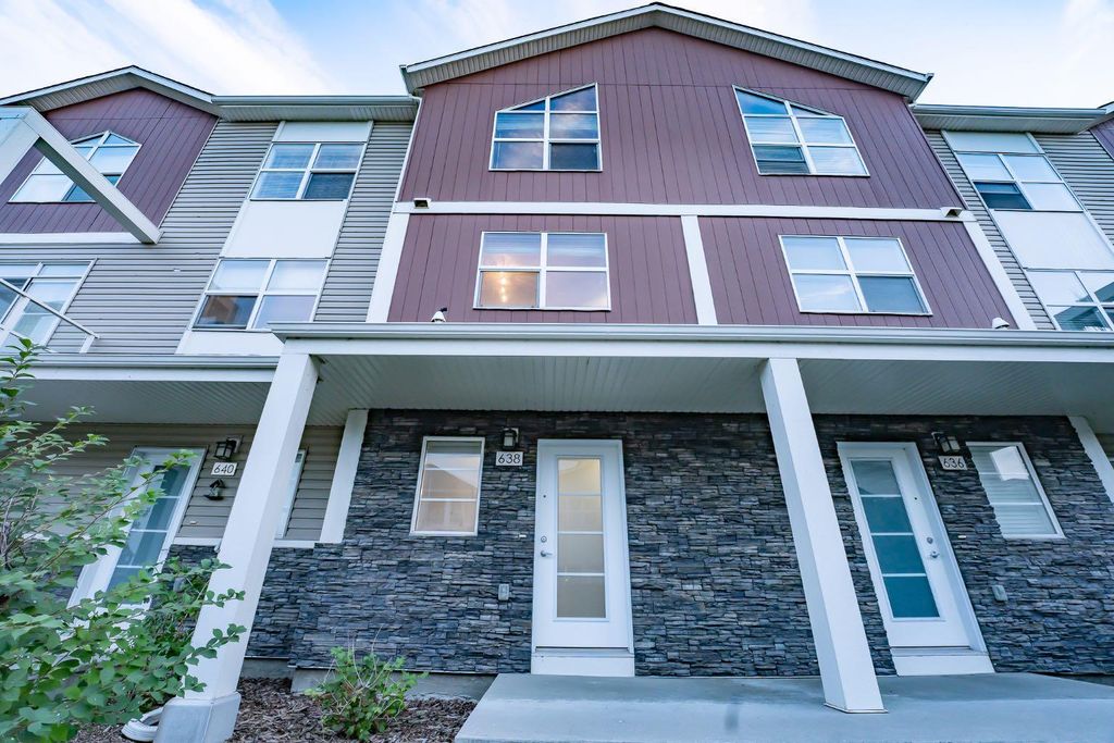 Photo of 638 Redstone View NE, Calgary, AB T3N 0M9 (MLS # A2293388)