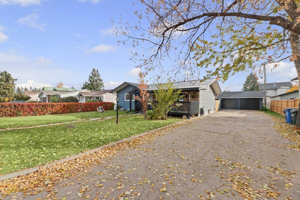 Photo of 1511 16 Street, Didsbury, AB T0M 0W0 (MLS # A2352195)