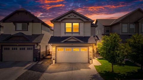 Photo of 42 Skyview Point Rise NE, Calgary, AB T3N 0G9 (MLS # A2309933)