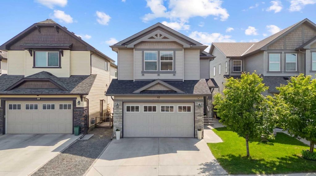 Photo of 42 Skyview Point Rise NE, Calgary, AB T3N 0G9 (MLS # A2309933)