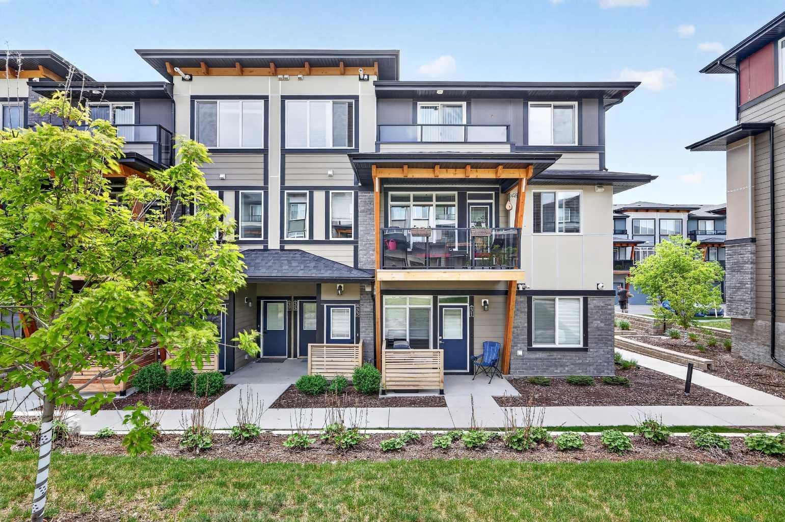 230 Seton Passage SE 33