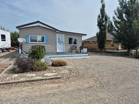Photo of 30 mount Vista Drive, Cardston, AB T0K 1E0 (MLS # A2329301)