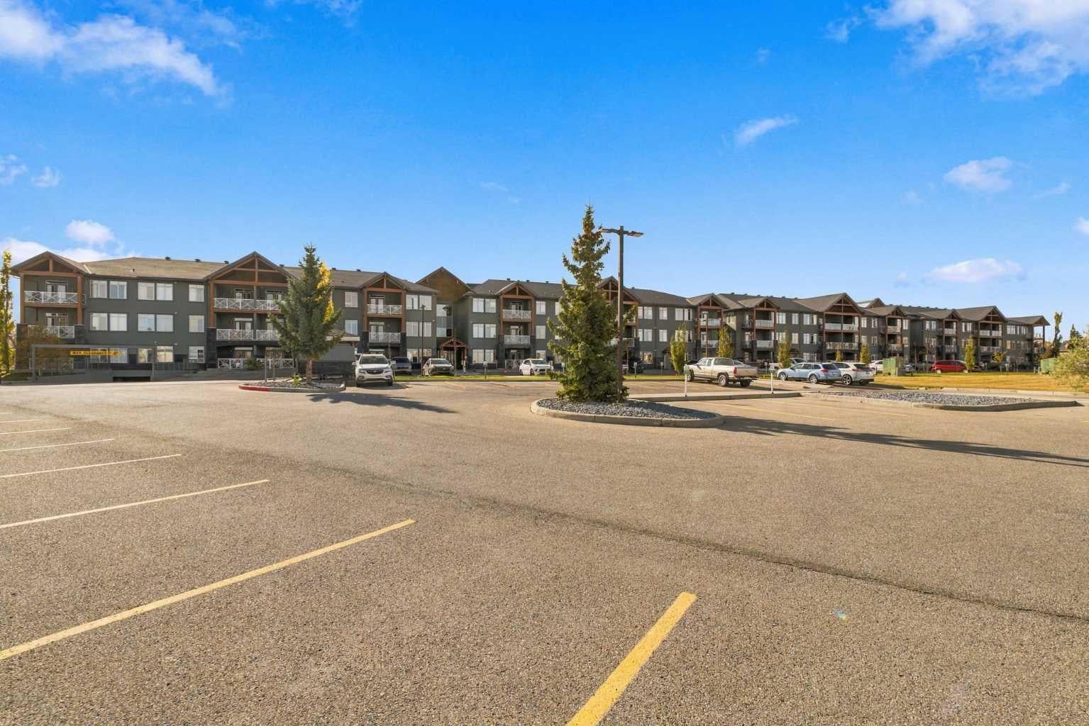 1005B Westmount Drive 104