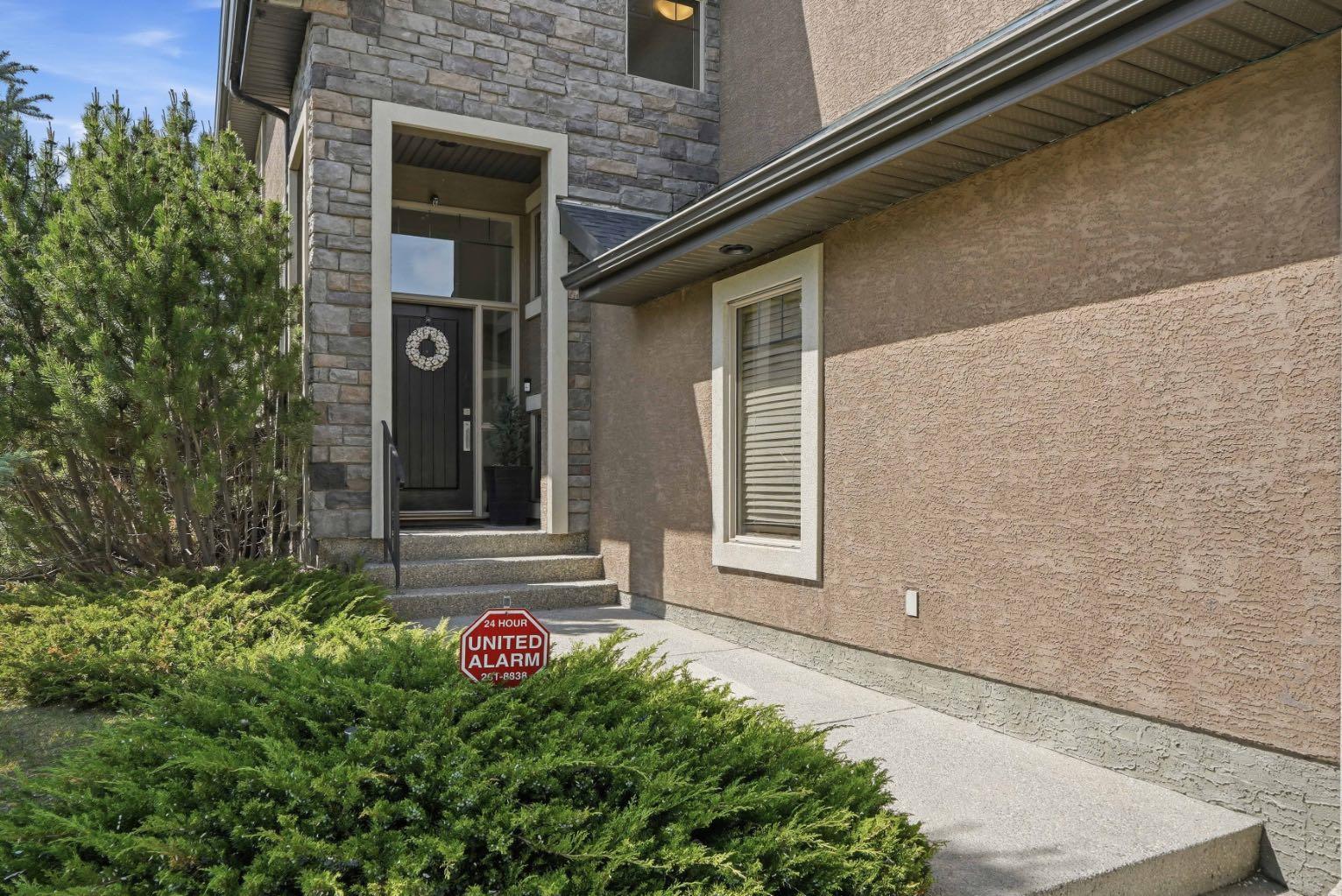 105 Cranridge Heights SE