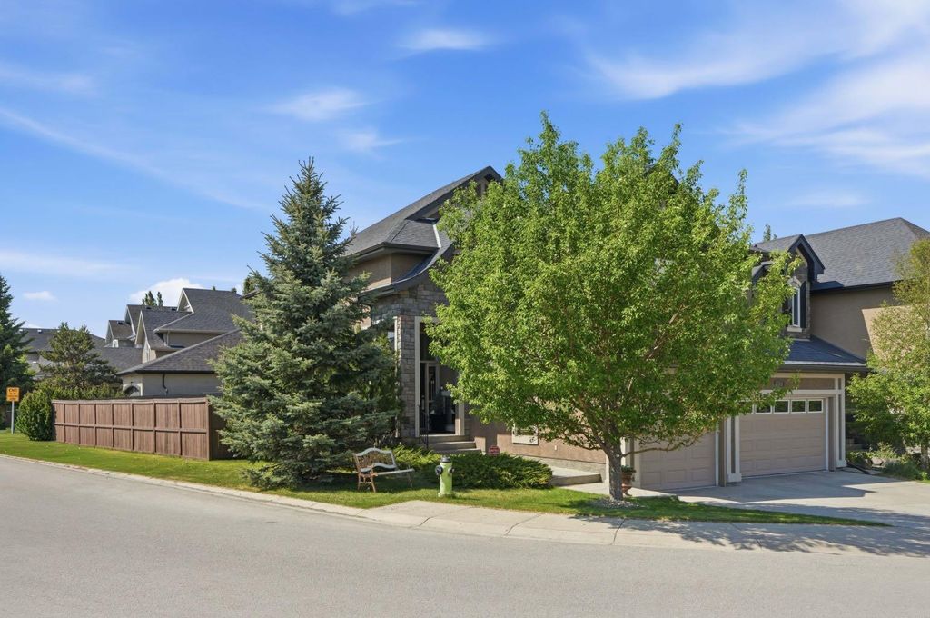 Photo of 105 Cranridge Heights SE, Calgary, AB T3M 0C1 (MLS # A2315807)