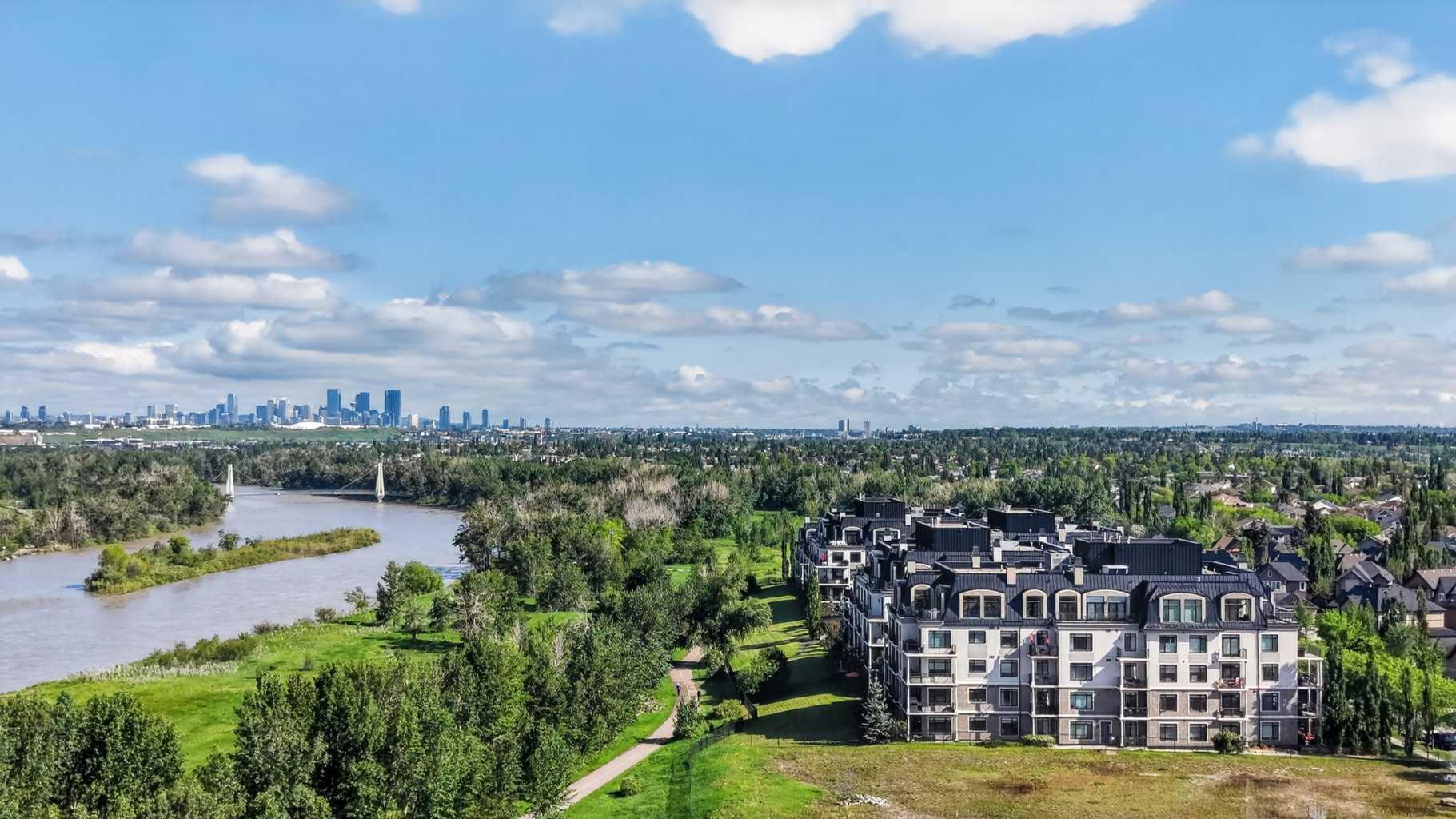 211 Quarry Way SE 102