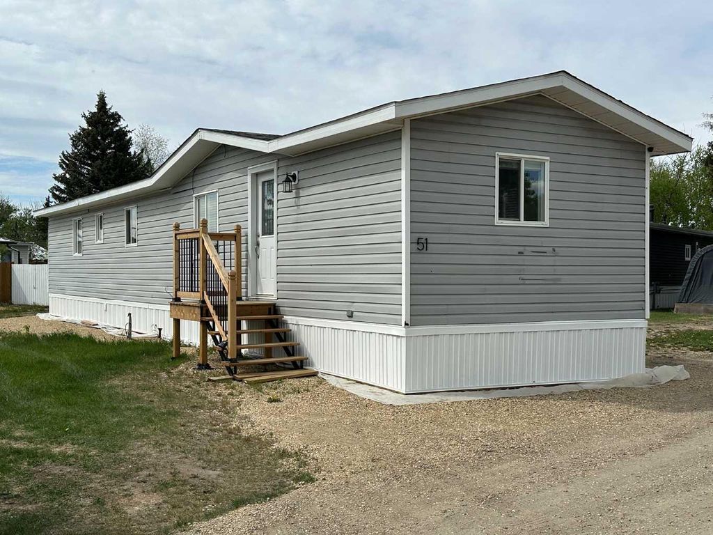Photo of 5020 Highway 2A #51, Ponoka, AB T4J 1E3 (MLS # A2315795)