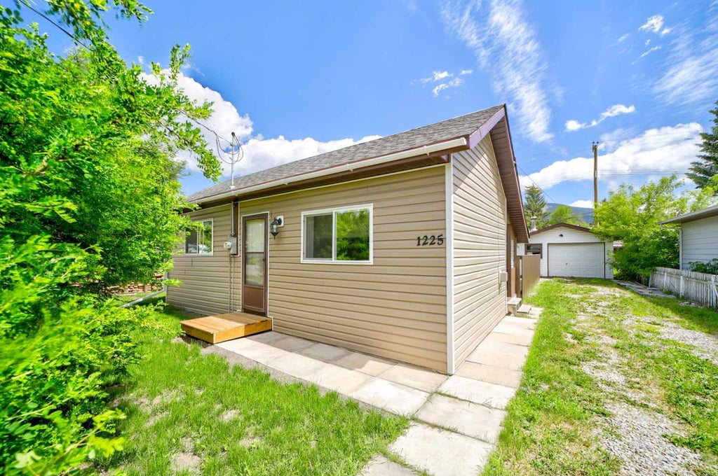 Photo of 1225 84 Street, Coleman, AB T0K 0M0 (MLS # A2323175)