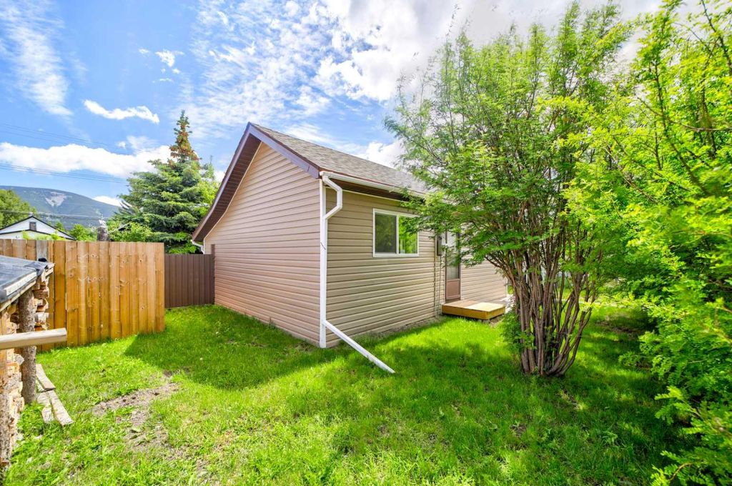 Photo of 1225 84 Street, Coleman, AB T0K 0M0 (MLS # A2323175)
