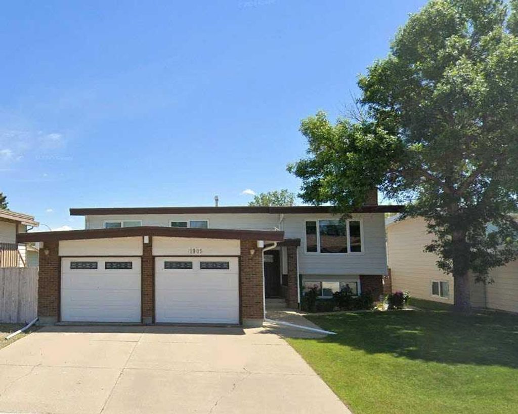 Photo of 1905 Beech Road S, Lethbridge, AB T1K 5B2 (MLS # A2287253)