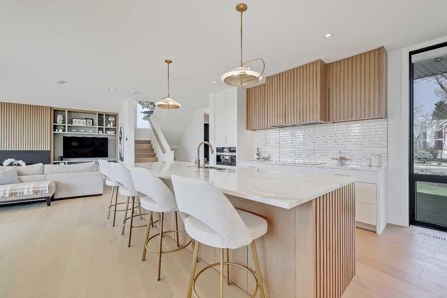 159 Rosery Drive NW