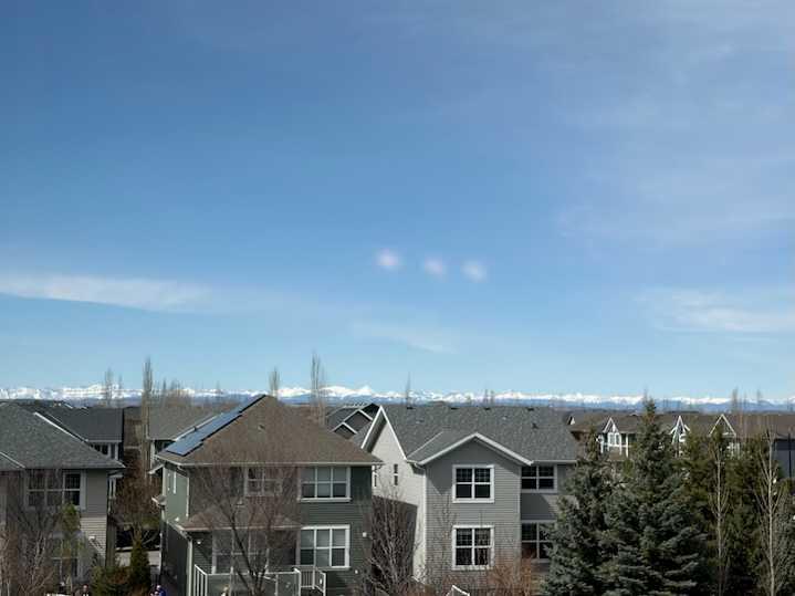 200 Auburn Springs Close SE