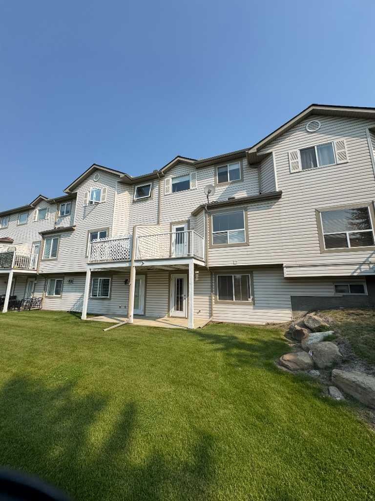 108 Douglas Glen Park SE
