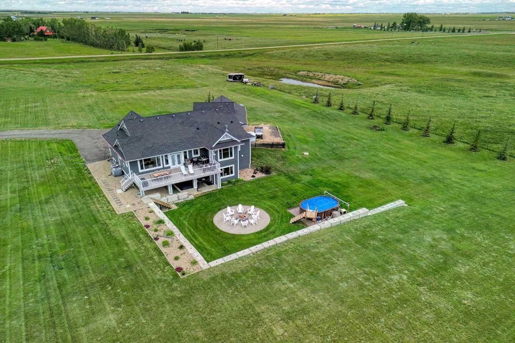 Photo of 273250 Range Road 270, Rural Rocky View County, AB T0M 1B0 (MLS # A2287744)