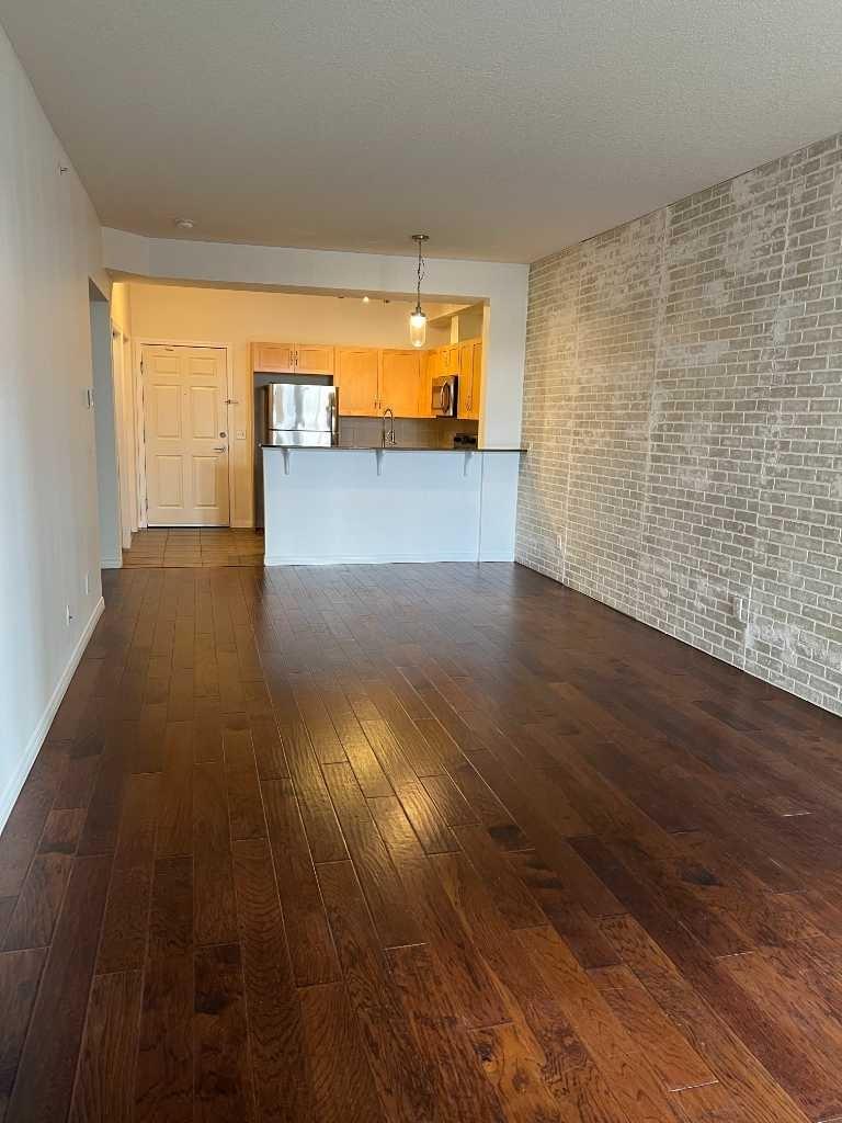 5720 2 Street SW 404