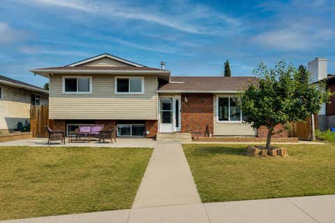 Photo of 212 Pinetree Place NE, Calgary, AB T1Y 1M3 (MLS # A2330861)