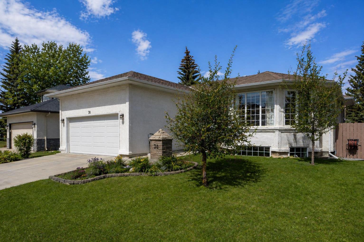 30 Arbour Ridge Circle NW