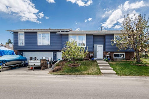 Photo of 169 Beddington Circle NE, Calgary, AB T2K 2E3 (MLS # A2312100)