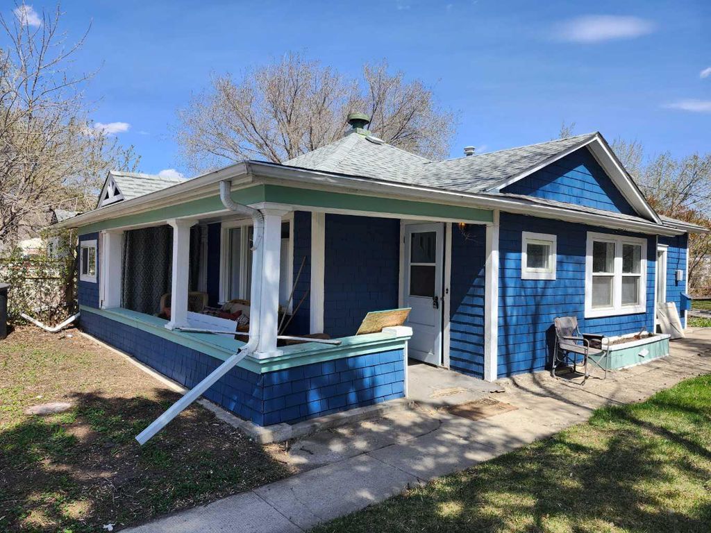 Photo of 148 3 Street W, Drumheller, AB T0J 0Y3 (MLS # A2309630)