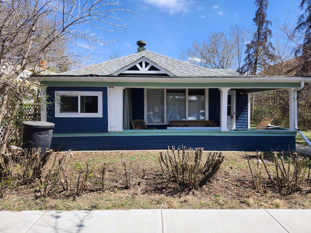 Photo of 148 3 Street W, Drumheller, AB T0J 0Y3 (MLS # A2309630)