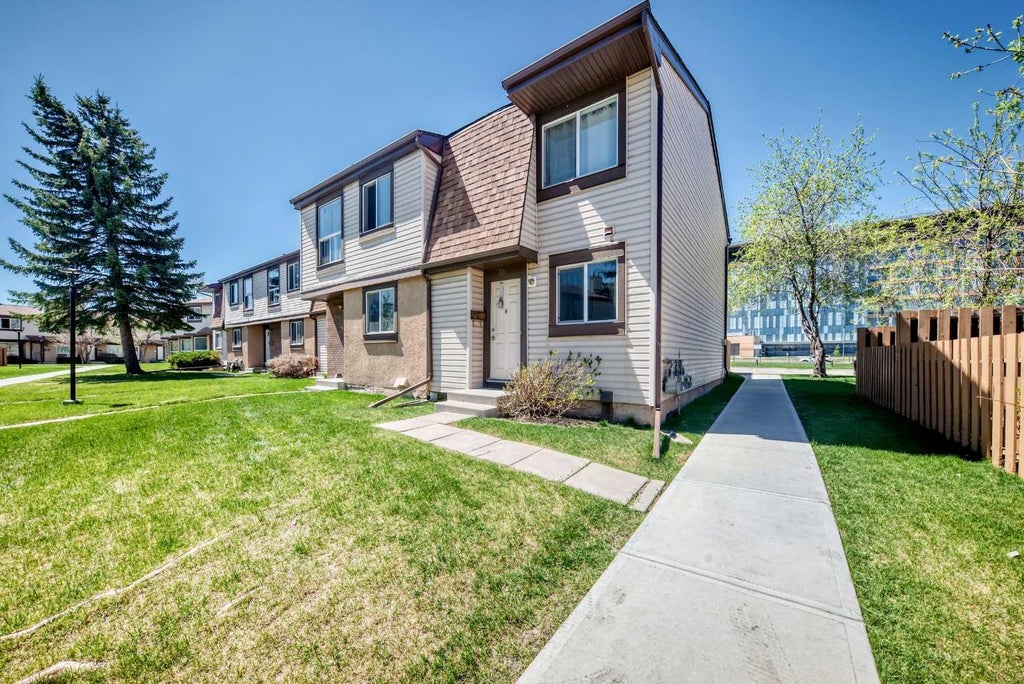 Photo of 2727 Rundleson Road NE #38, Calgary, AB T1Y 3Z3 (MLS # A2310346)