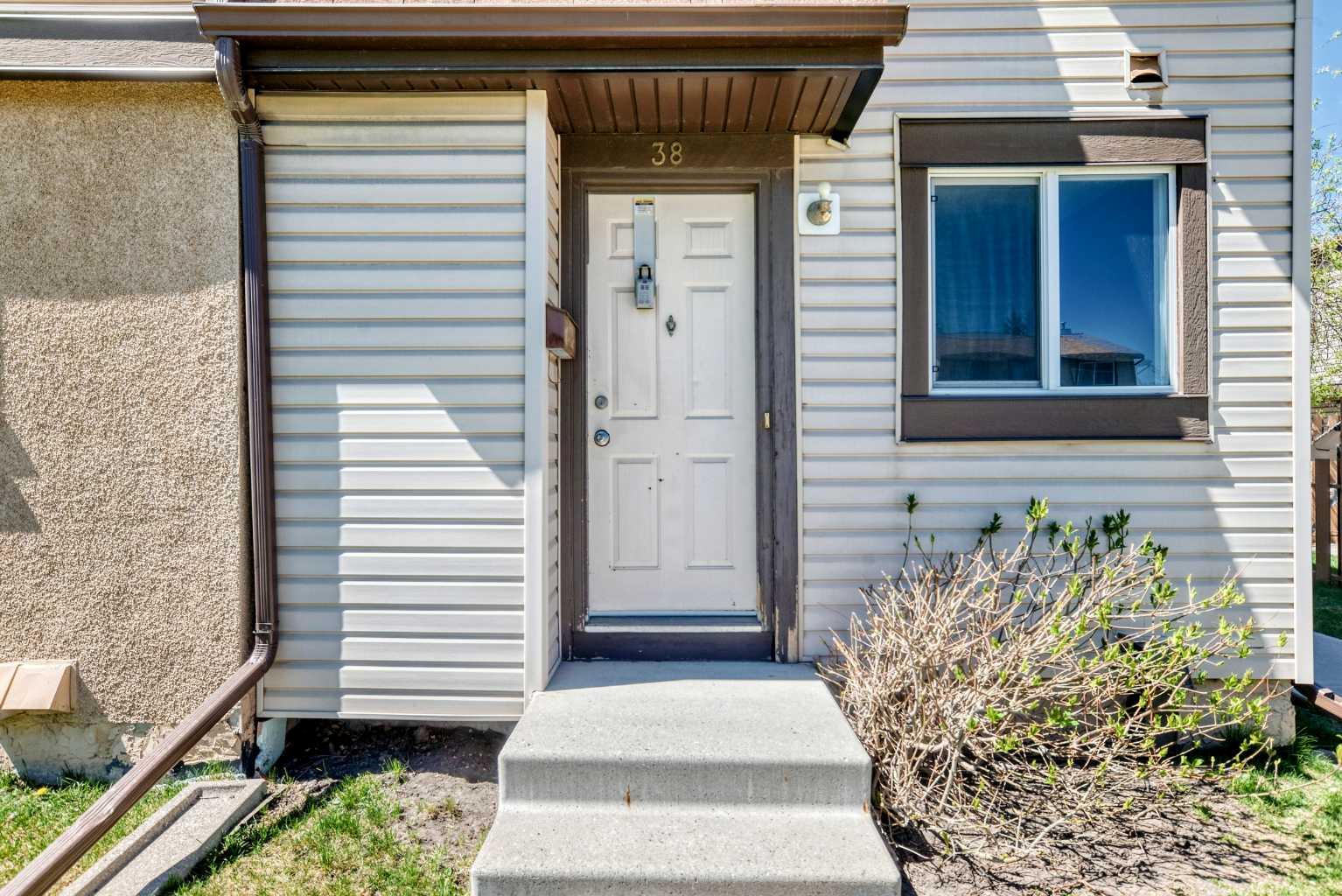 2727 Rundleson Road NE 38