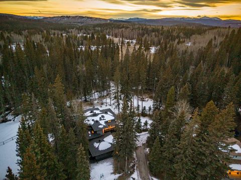39 Echlin Drive Bragg Creek AB T0L 0K0
