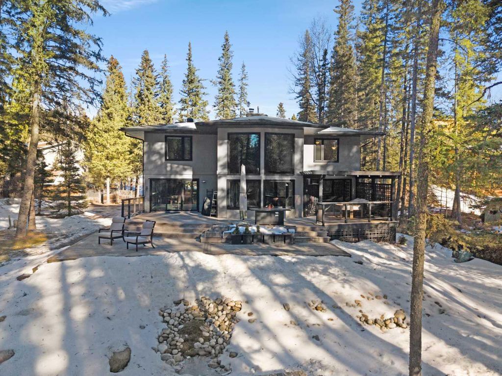 Photo of 39 Echlin Drive, Bragg Creek, AB T0L 0K0 (MLS # A2280517)
