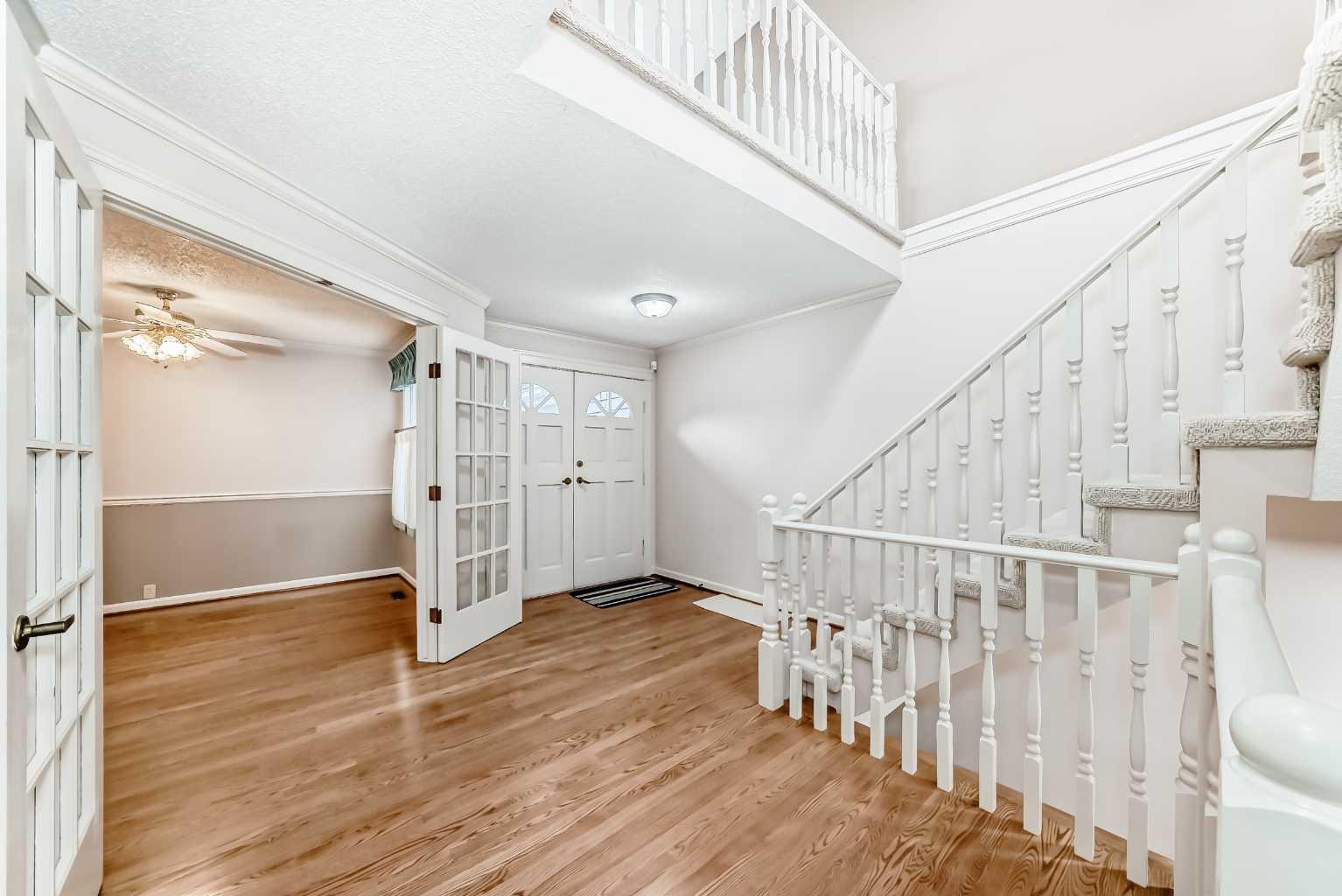 22 Wood Crescent SW