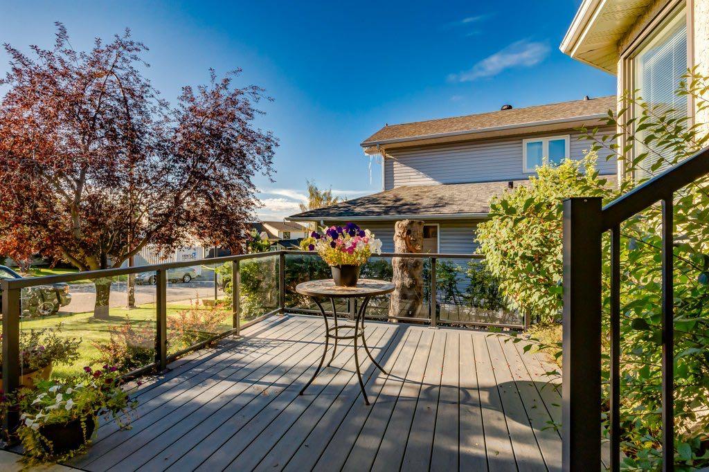 82 Hawkdale Circle NW