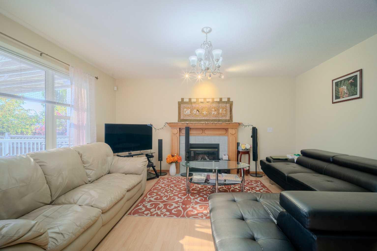 45 Arbour Crest Terrace NW