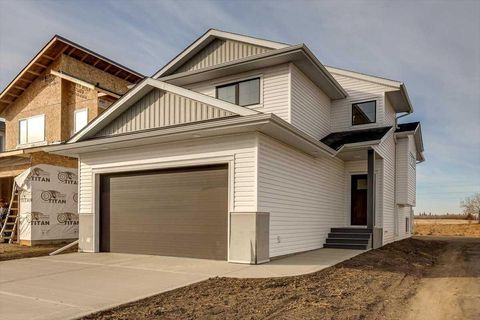 56 Emmett Crescent Red Deer AB T4P 3G8