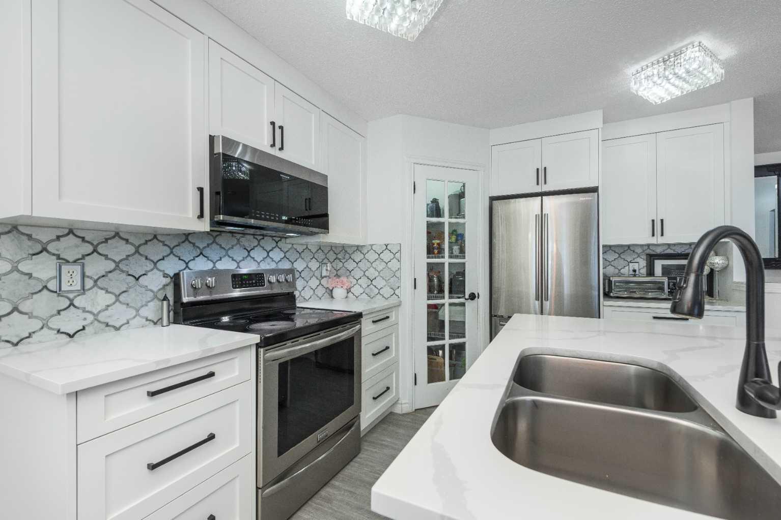 8430 saddleridge Drive NE