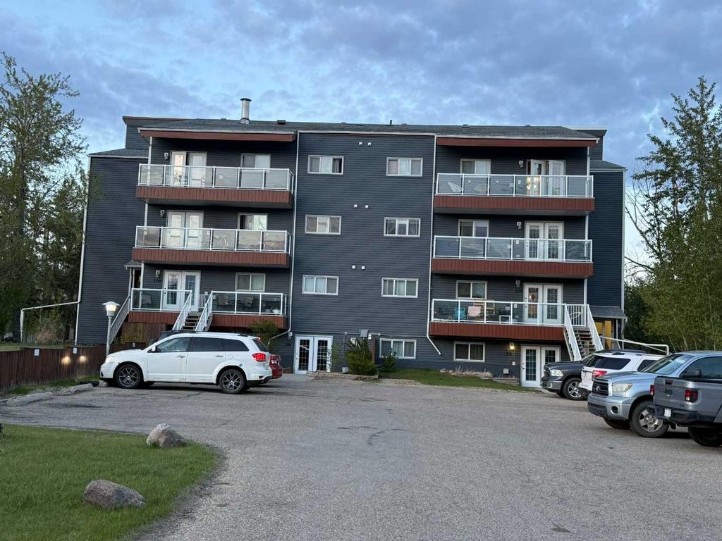 Photo of 5519 Kerry Wood Drive #201, Red Deer, AB T4N 4X3 (MLS # A2312366)