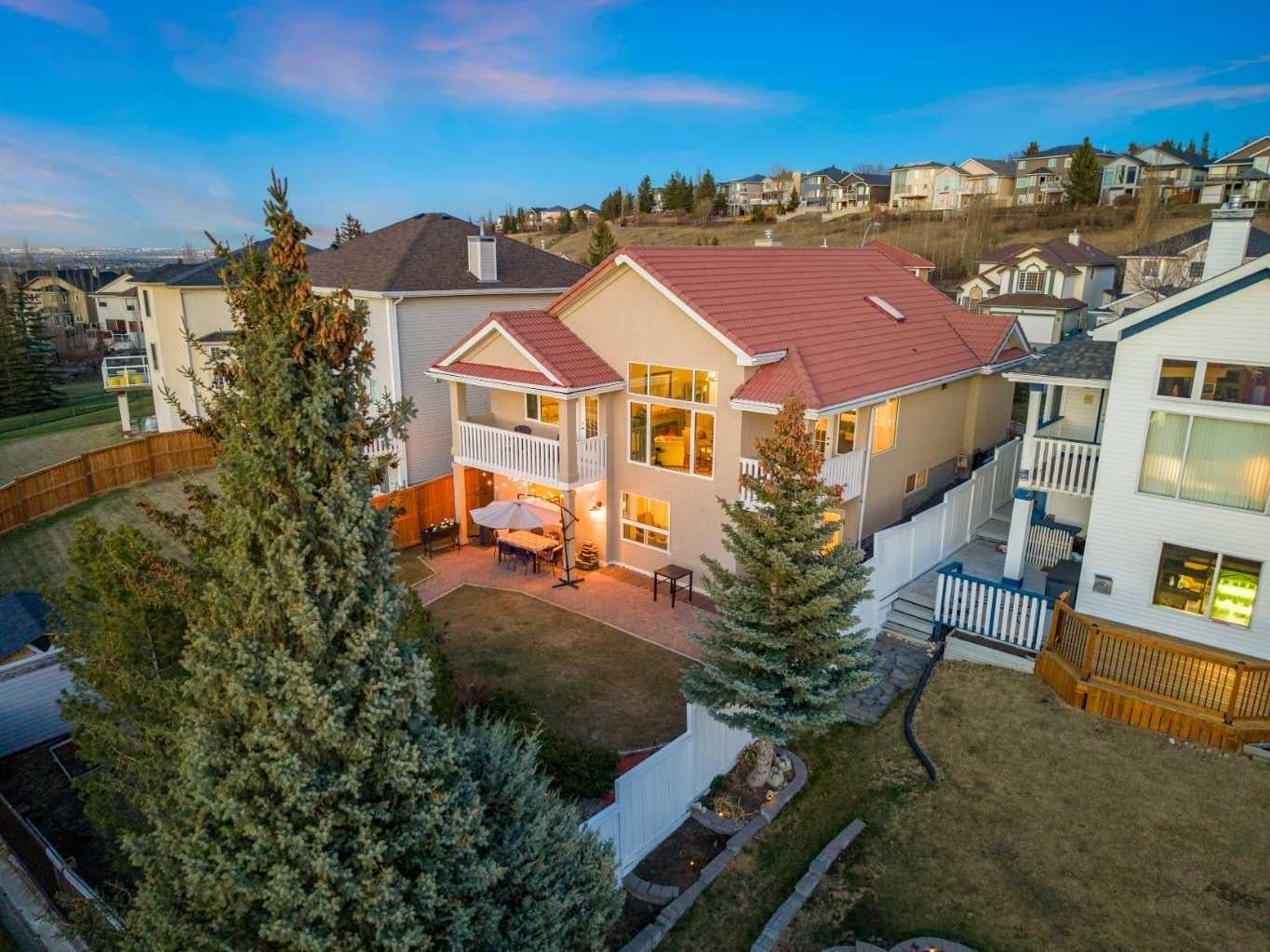 94 Edgebrook Heights NW
