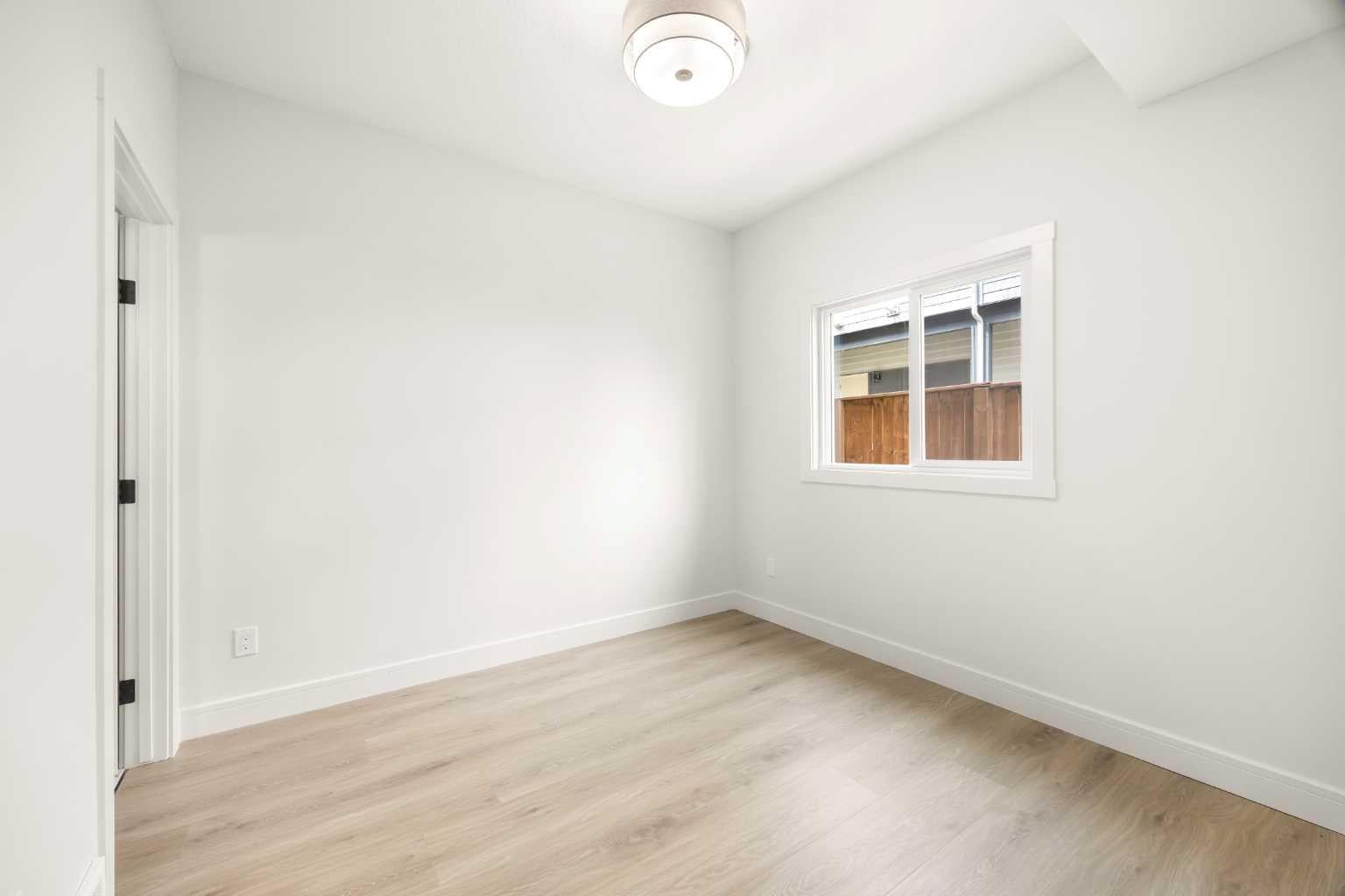 67 Panatella Square NW 305