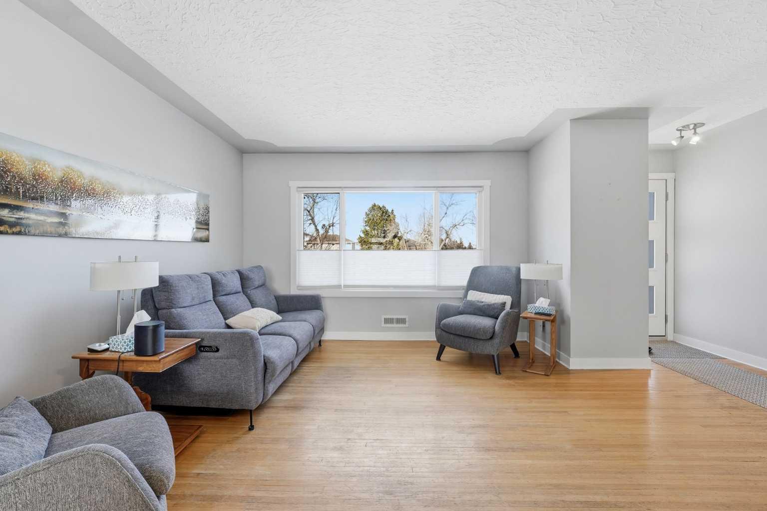 1 Thorncliffe Crescent NW