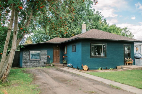Photo of 5720 50A Avenue, Stettler, AB T4K 1C5 (MLS # A2344710)