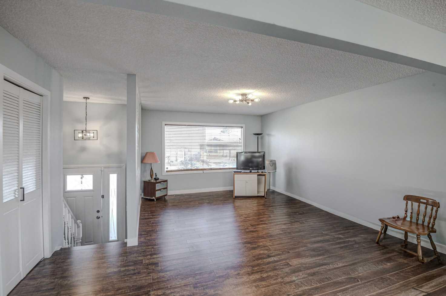 11 Ogmoor Crescent SE