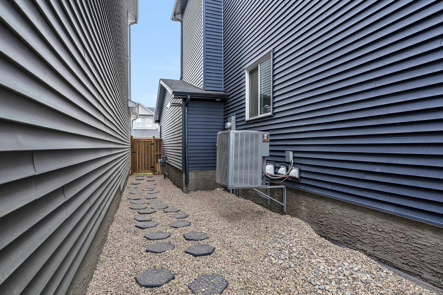 127 Creekstone Park SW