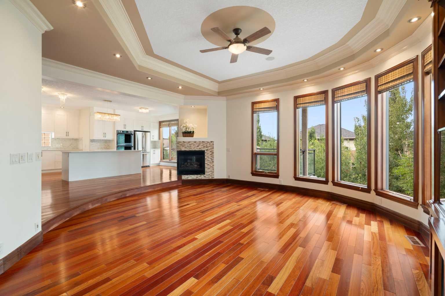 8 Coulee Park SW