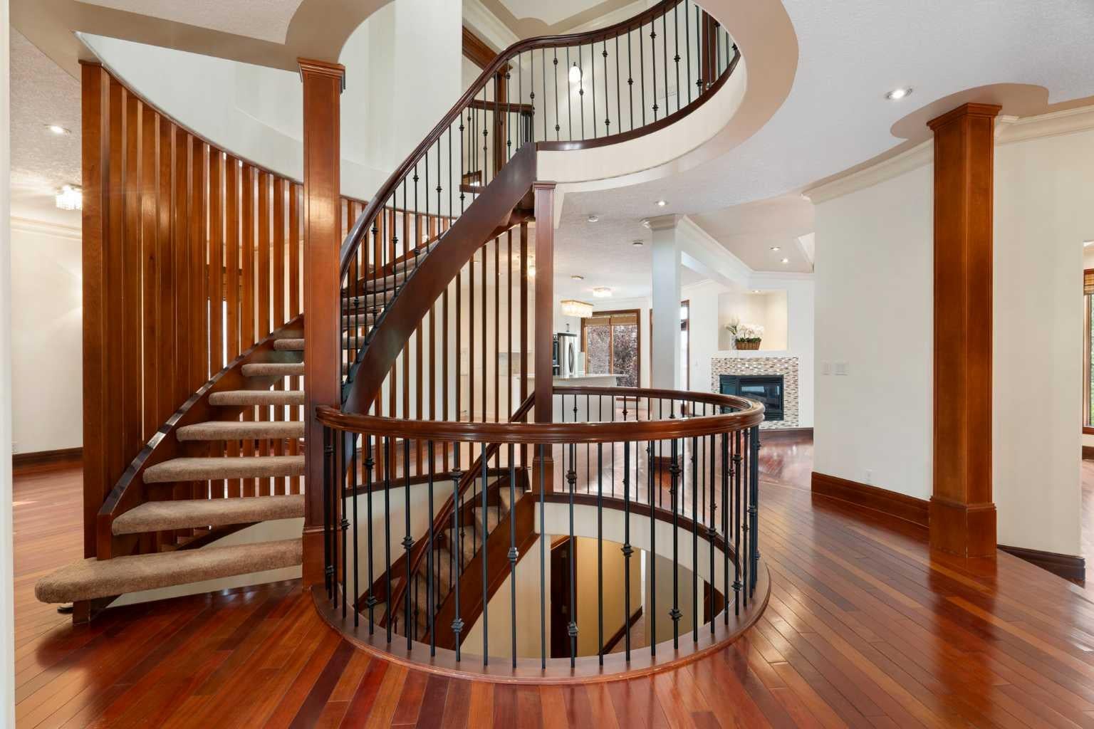 8 Coulee Park SW