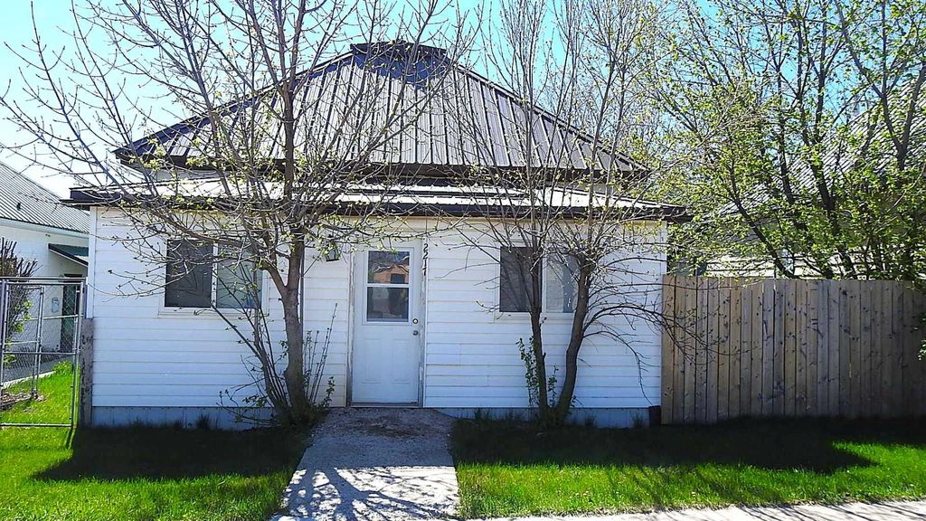 Photo of 2217 20 Street, Nanton, AB T0L 1R0 (MLS # A2311505)