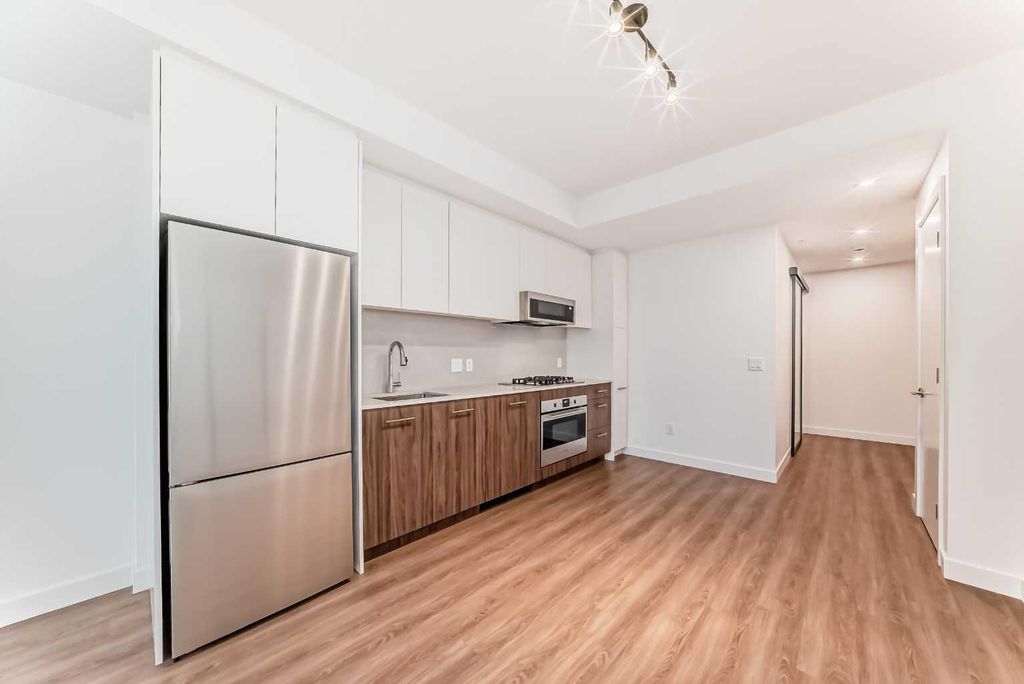 Photo of 730 2 Avenue #1313, Calgary, AB T2P 1R8 (MLS # A2293395)