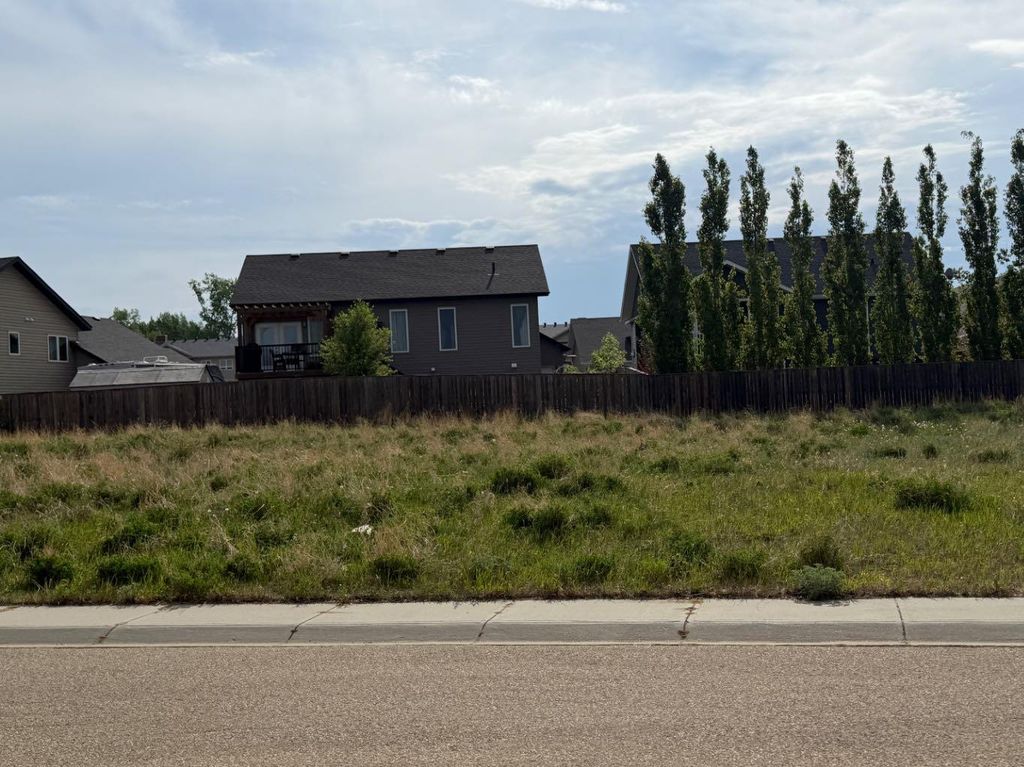 Photo of 4009 42 Street Close, Ponoka, AB T4J 0A4 (MLS # A2316102)