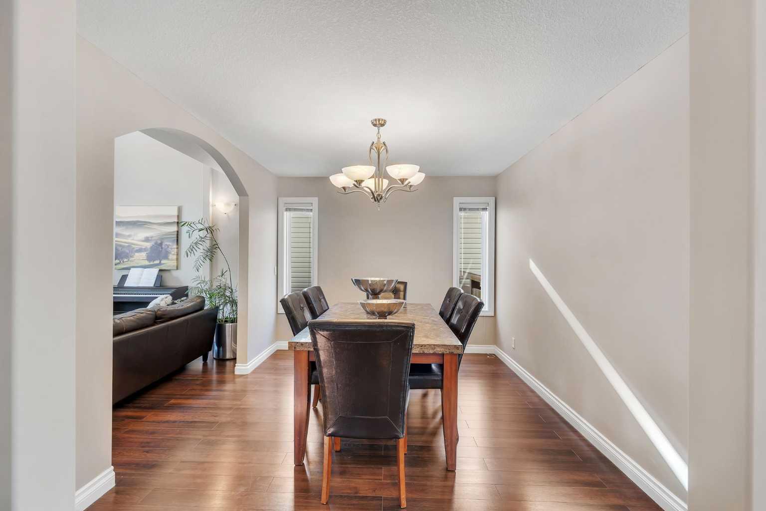 222 Canals Circle SW