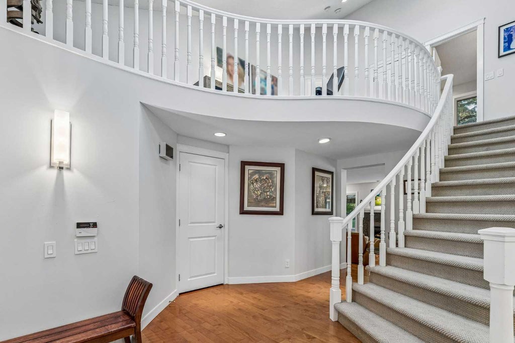 Photo of 9956 Patton Road SW, Calgary, AB T2V 5E8 (MLS # A2346775)