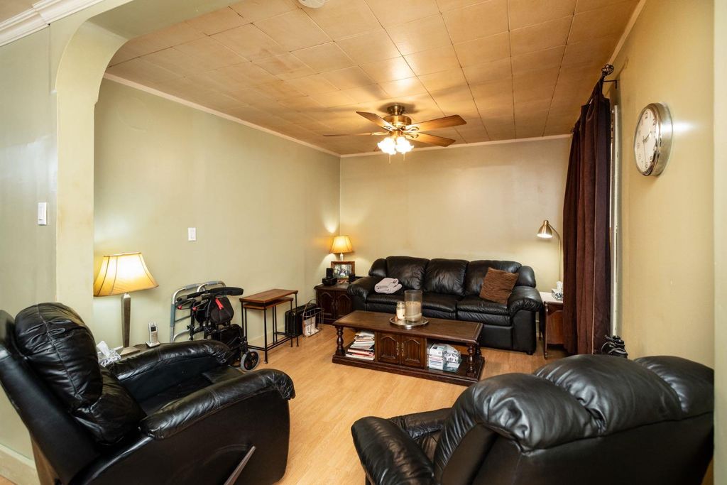 Photo of 5020 56 Street, Innisfail, AB T4G 1R3 (MLS # A2325887)
