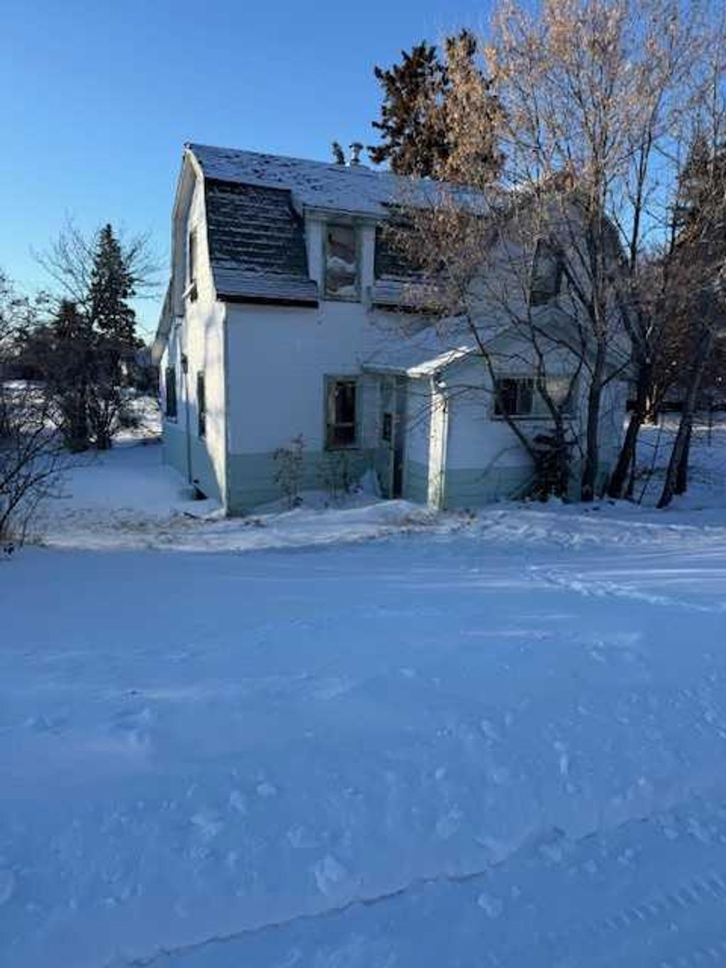 Photo of 611 3 Avenue, Elnora, AB T0M 0Y0 (MLS # A2287807)